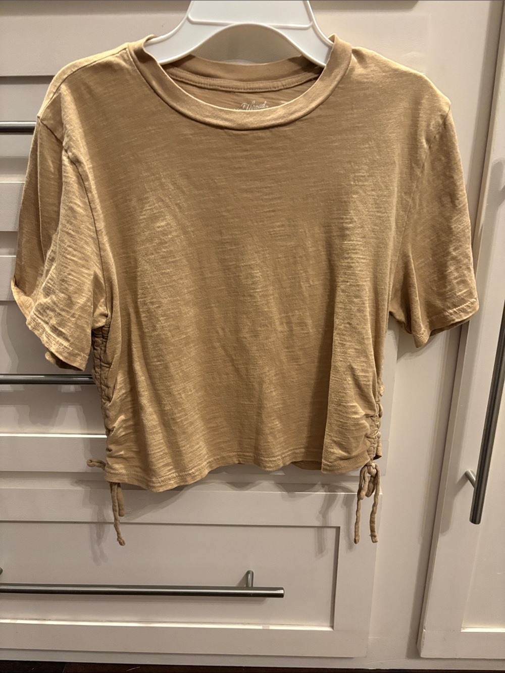 Universal Thread Tan Side-Tie Crop Tee